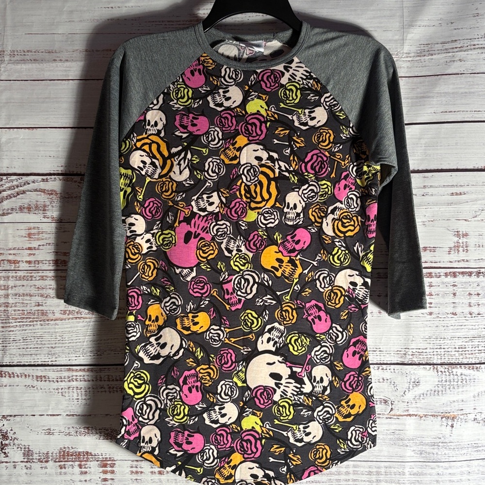 XXS Lularoe Randy skulls and roses ☠️ 🌹